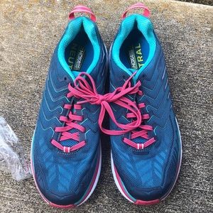 Hoka Clifton 4 Size 9